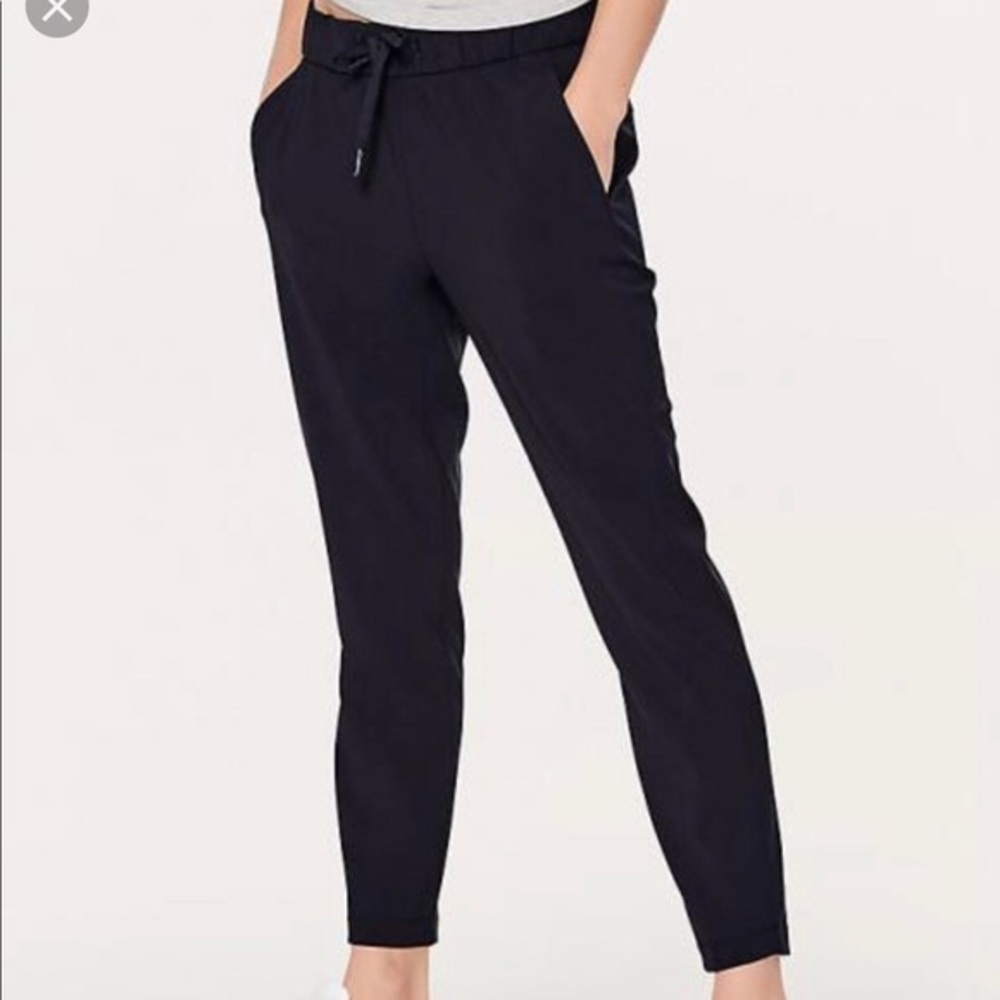 Lululemon On the Fly 7/8 Pant 25" (woven)